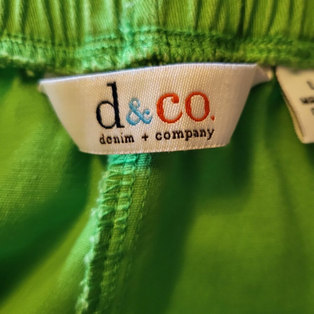 d&co Denim & Company Pull On Capris w/Lattice Cuff Size Large Green - Picture 6 of 8